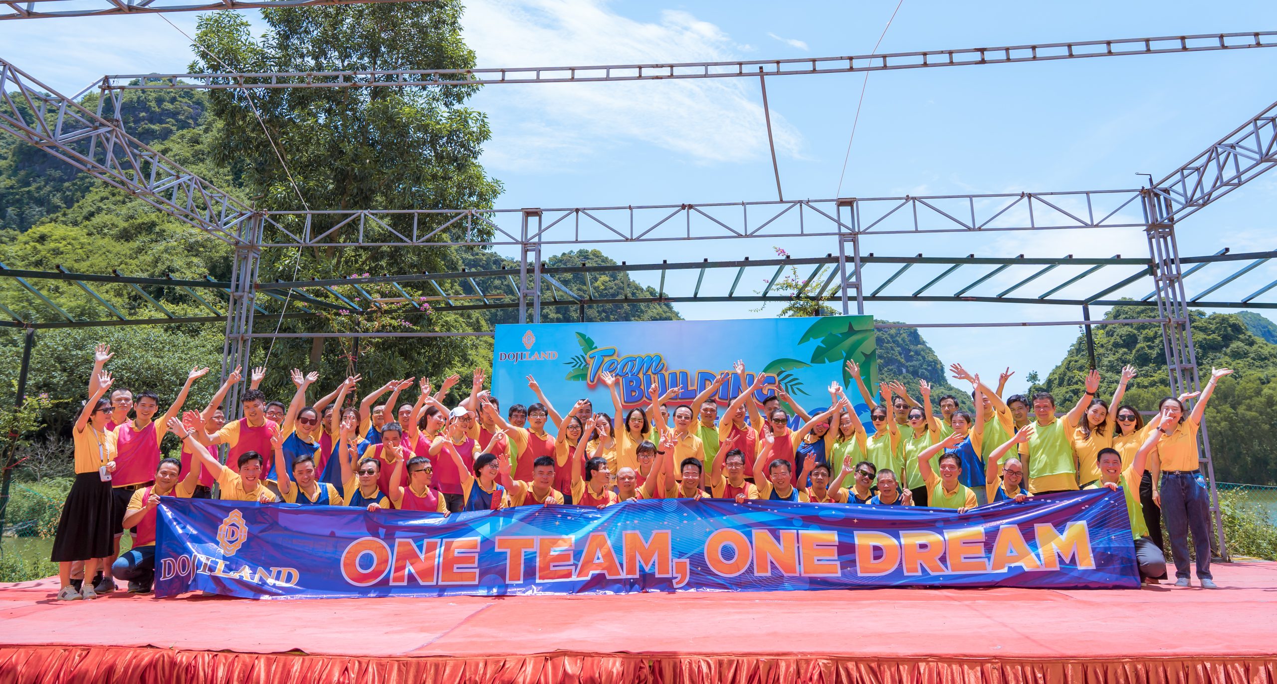 Các hoạt động Teambuilding hàng năm dành cho nhân viên